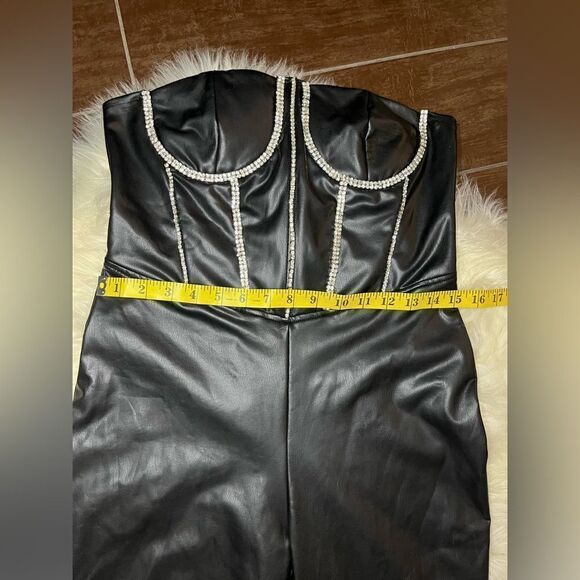 Hot & Delicious black faux leather bustier jumpsuit sz Large - Picture 5 of 9
